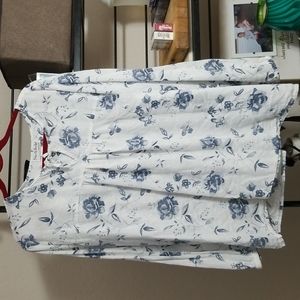 North Style long sleeved blouse.